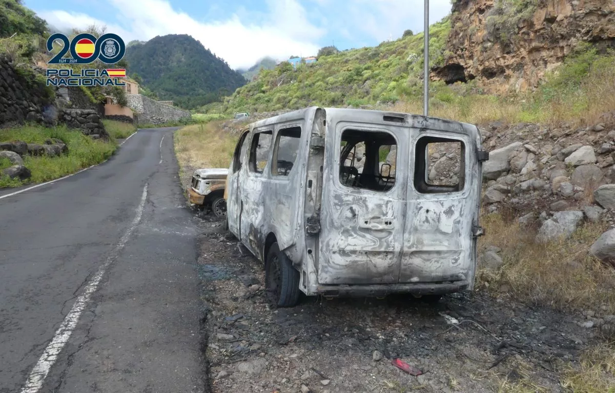 Detenido por quemar dos coches de una pareja en Santa Cruz de La Palma. POLICÍA NACIONAL