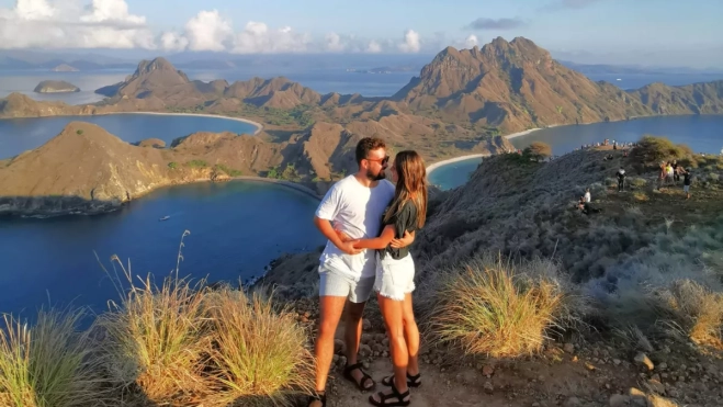 Su proyecto promueve viajes en grupo fuera de grandes cadenas hoteleras y promoviendo la integración cultural / CEDIDA