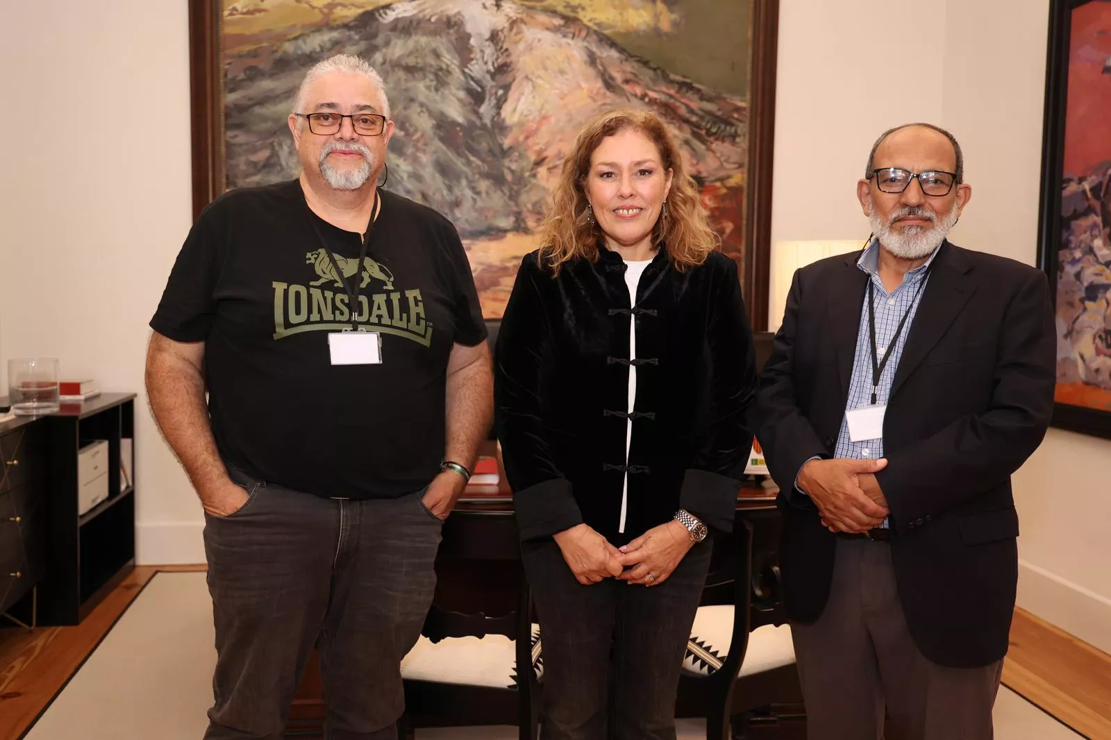 Encuentro en el Parlamento de Canarias con representantes del Frente Polisario y de la Asociación Canaria de Amistad con el Pueblo Saharaui. / CEDIDA