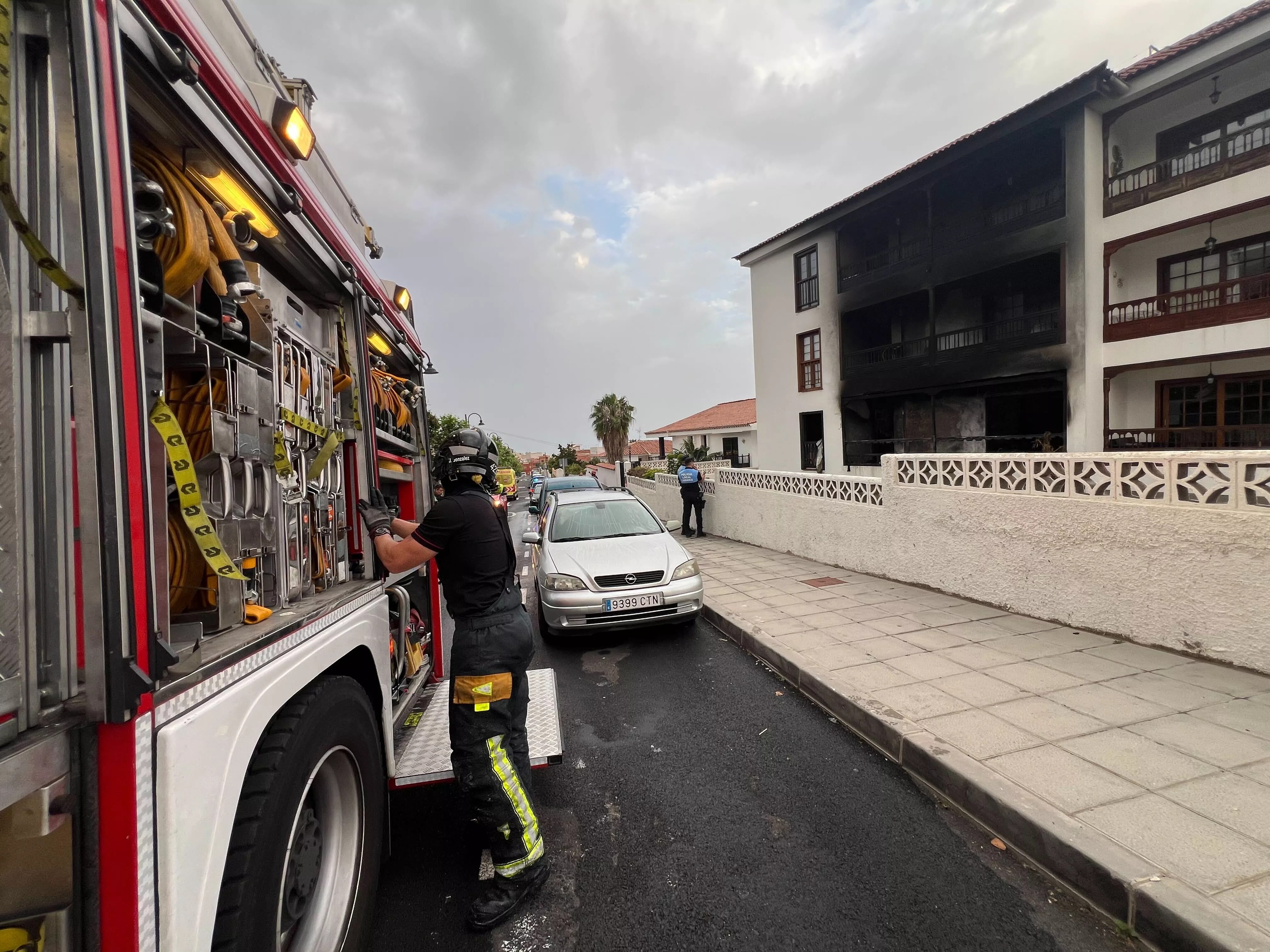 Incendio en un edificio en Los Realejos. / BOMBEROS DE TENERIFE