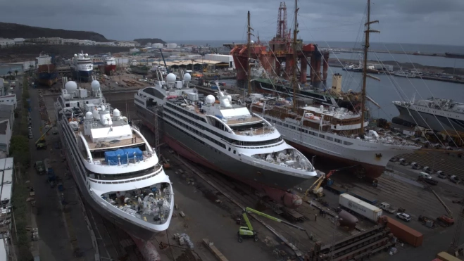 Imagen de algunos de los cruceros reparados en ASTICAN / PUERTO DE LAS PALMAS 