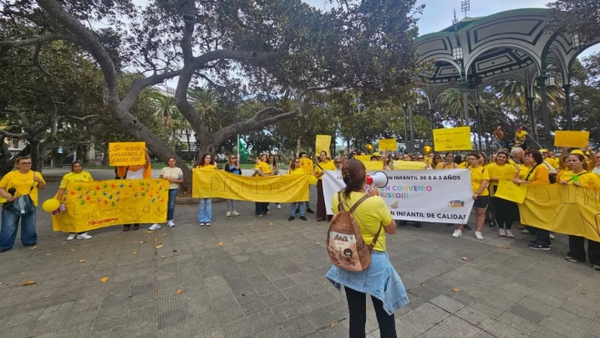 Concentración de educadoras infantiles en Las Palmas de Gran Canaria / CEDIDA