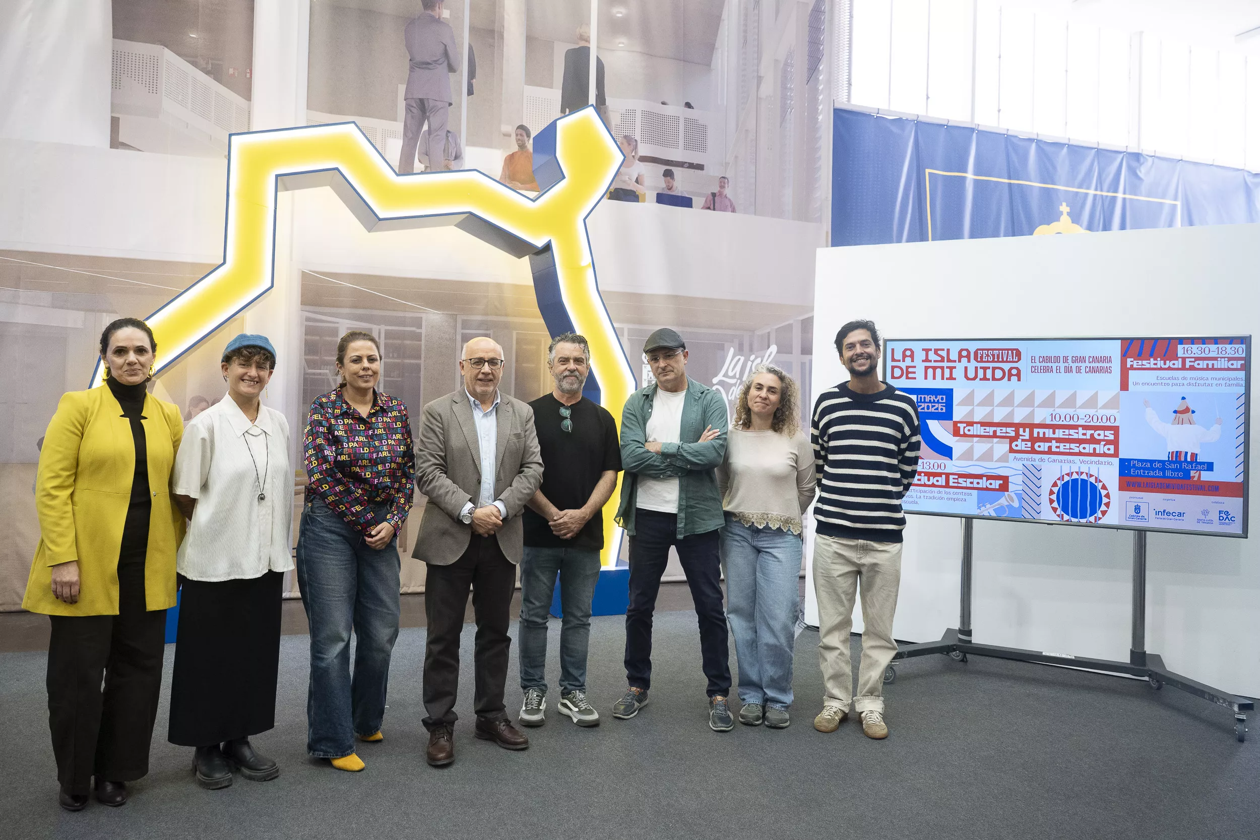 Foto de familia tras la rueda de prensa de presentación del festival. AH