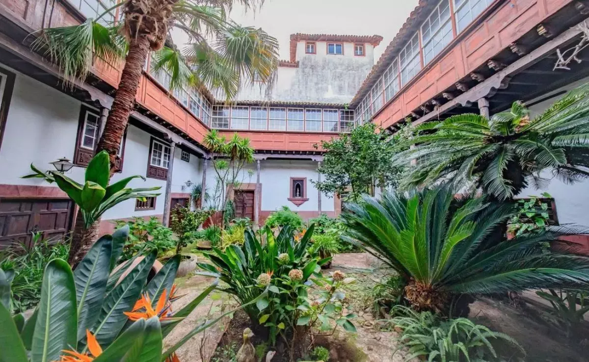 Imagen del patio de una vivienda histórica en Tenerife / INMOSTAR