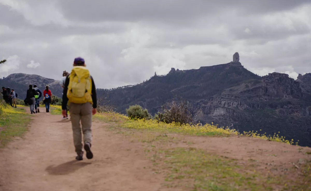 La Asociación Atlas presenta en el Cabildo de Lanzarote Contramapas 2025, un viaje a pie por la isla./ CEDIDA