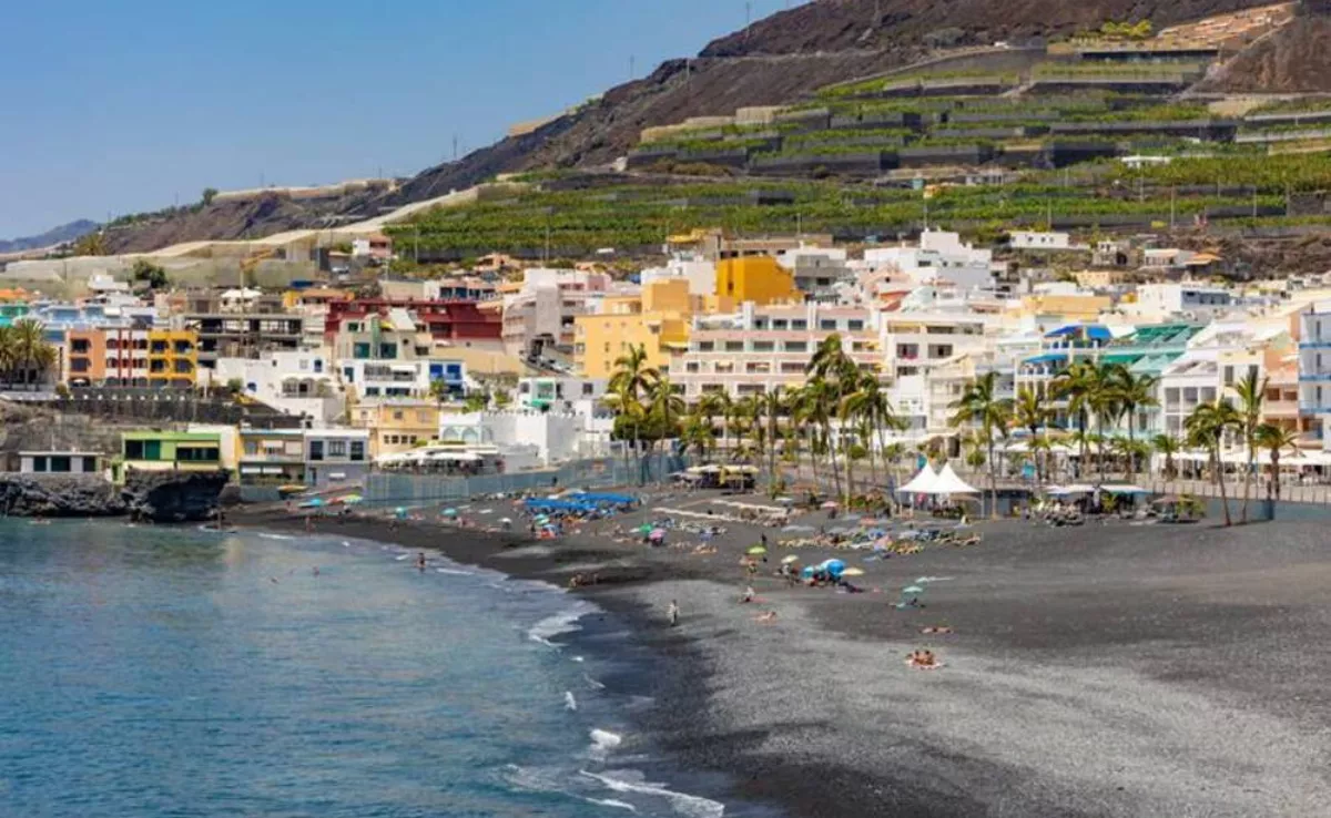 Playa de Puerto Naos / LA PALMA