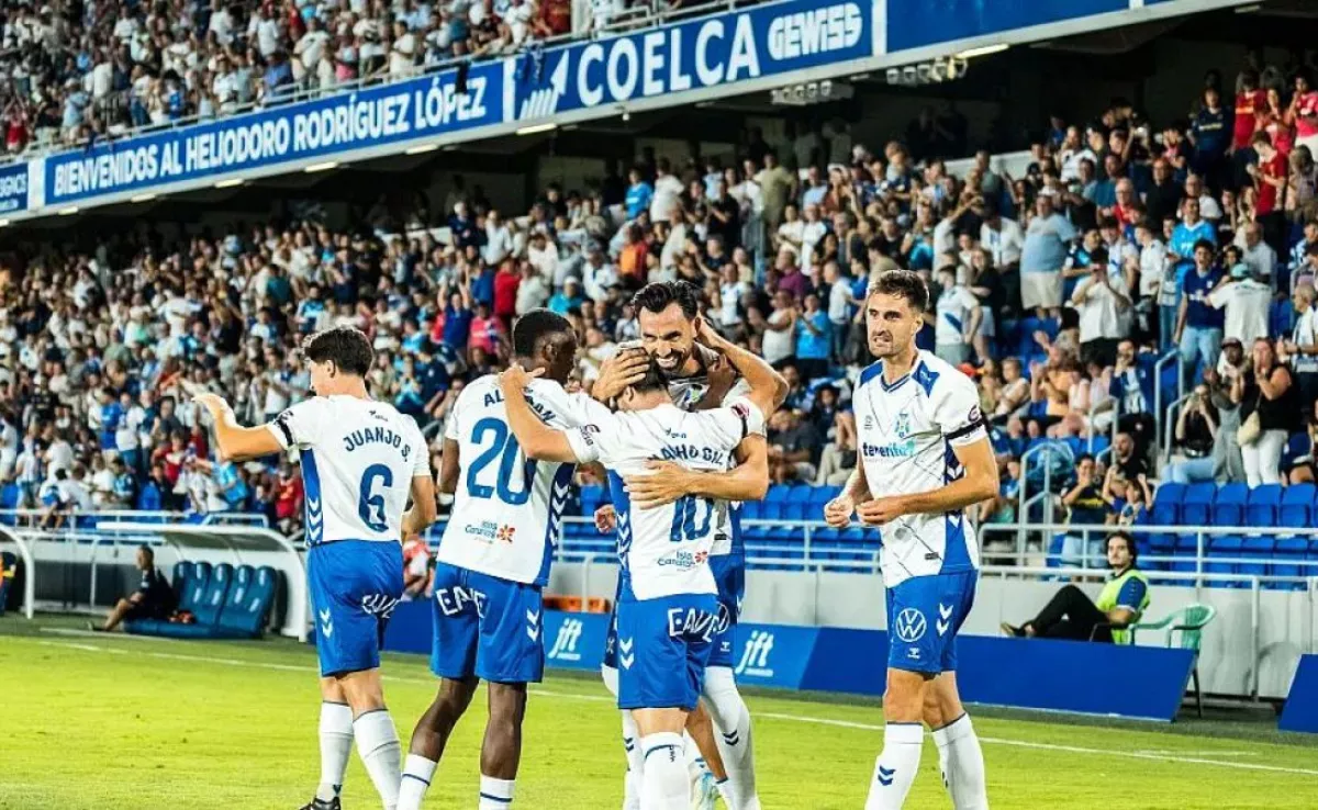 Los jugadores del Tenerife celebran un gol en un partido de esta temporada / RFEF