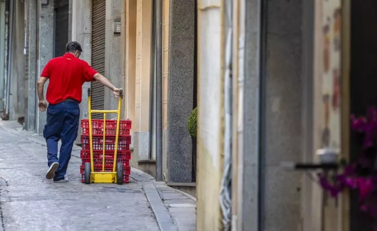Imagen de un trabajador / EFE