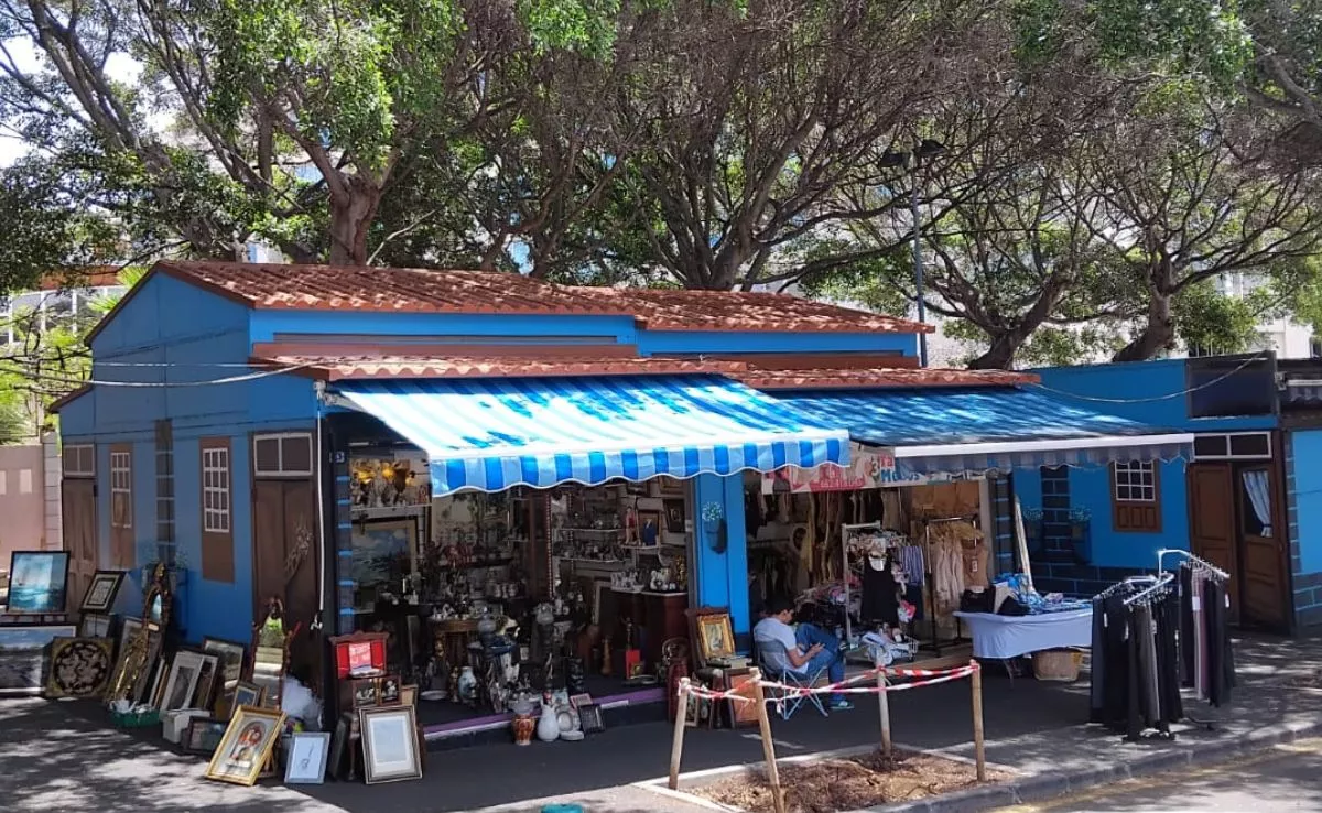 Proyecto piloto de remodelación de las casetas azules del mercado Nuestra Señora de África|CEDIDA