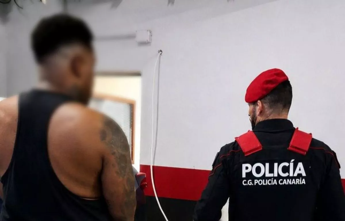 Detenido en Gran Canaria tras intentar huir de un control junto a su presunta víctima. POLICÍA CANARIA