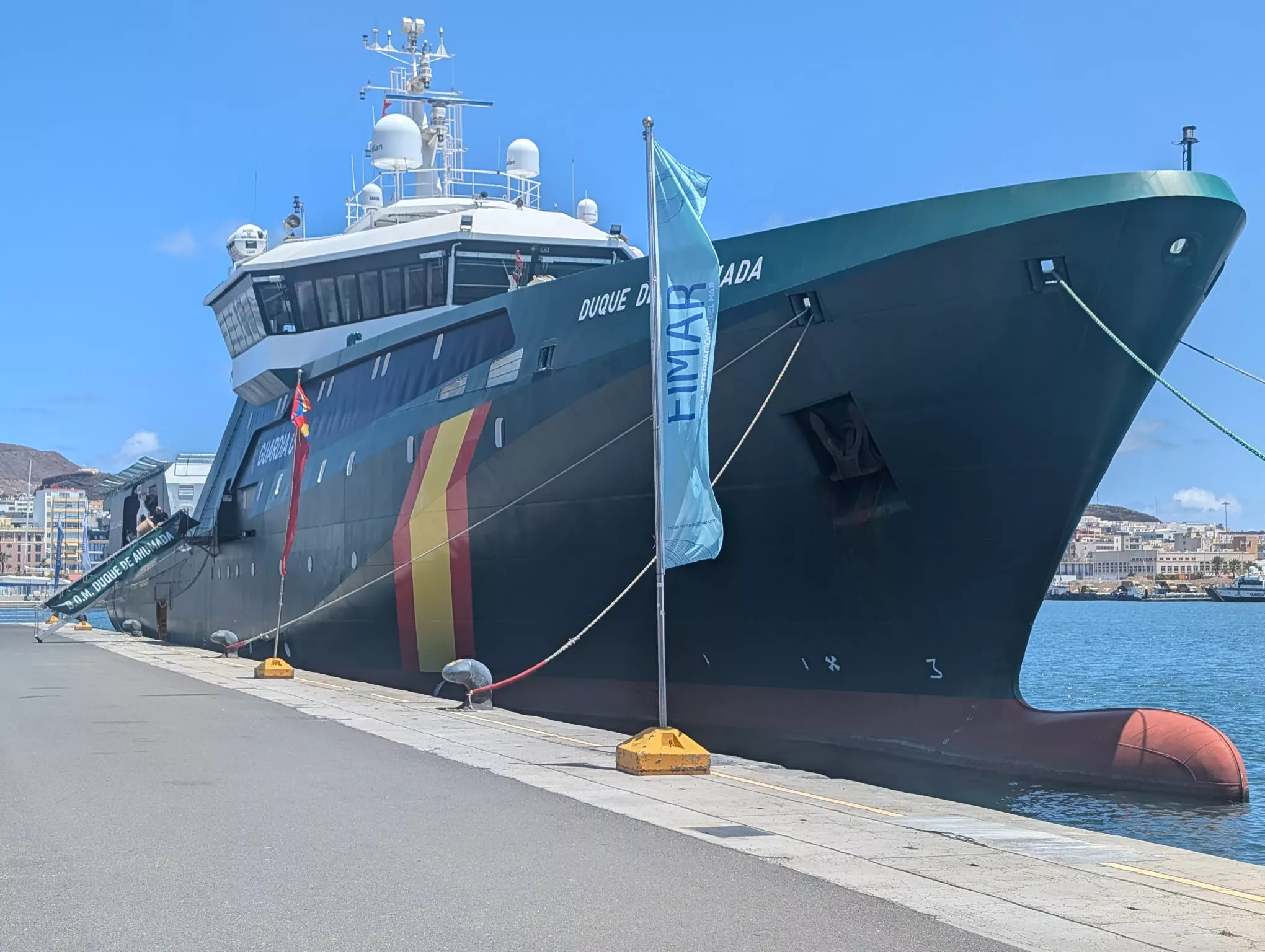 El 'Duque de Ahumada' atracado en el muelle del Sanapú. MANUEL REYES AH