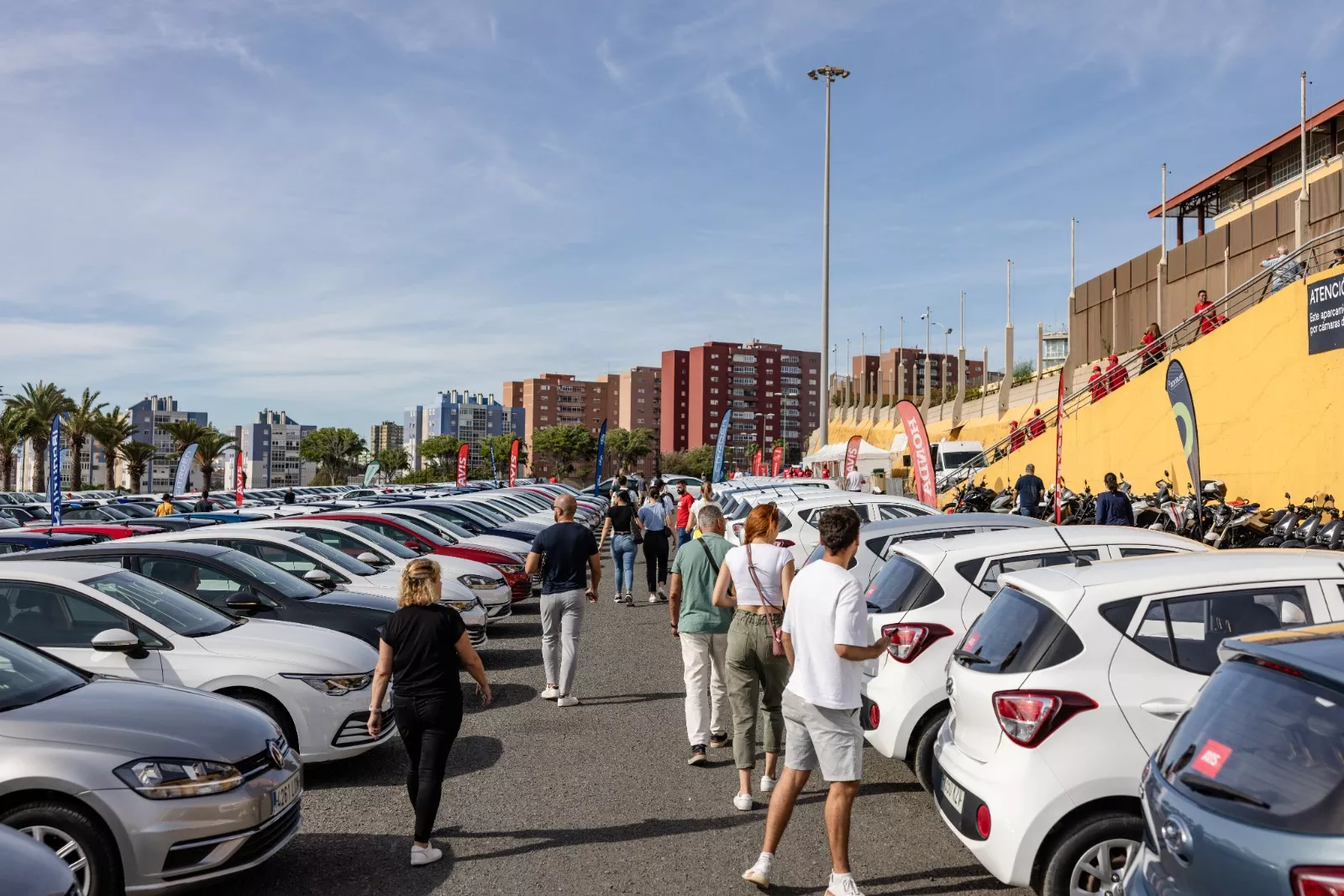 La 16ª Feria AVIS Canarias regresa en junio con más de 1.500 vehículos. / AVIS