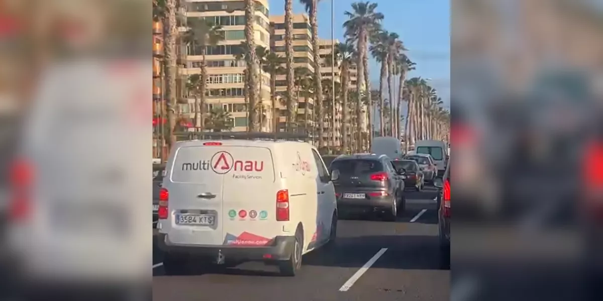 Imagen del atasco en la GC-1 / AH