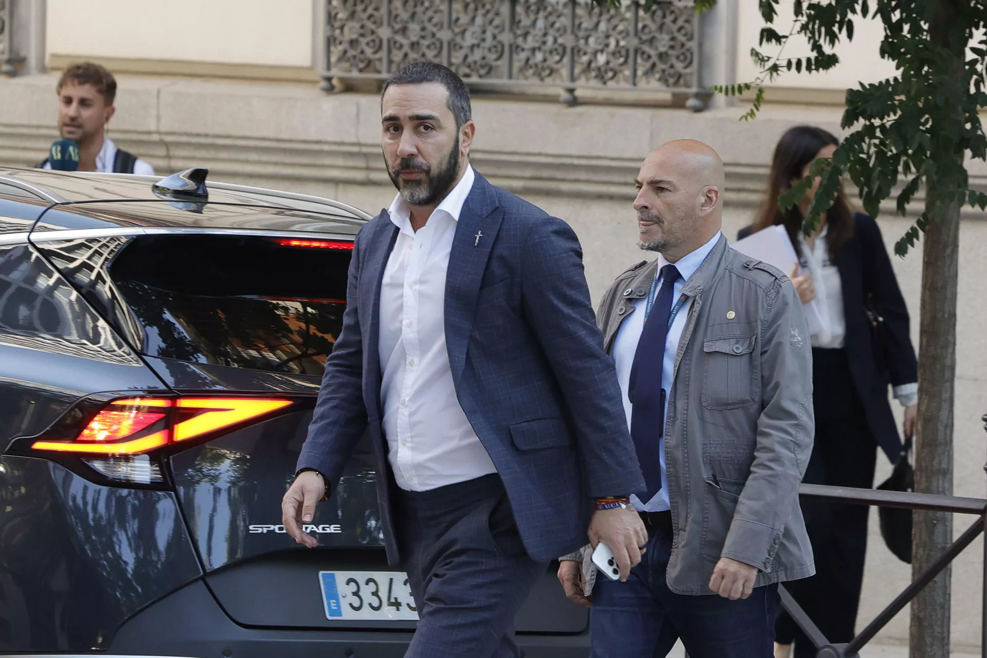 El comisionista imputado Víctor de Aldama(i) llega a la Audiencia Nacional este jueves para prestar declaración ante el juez. EFE