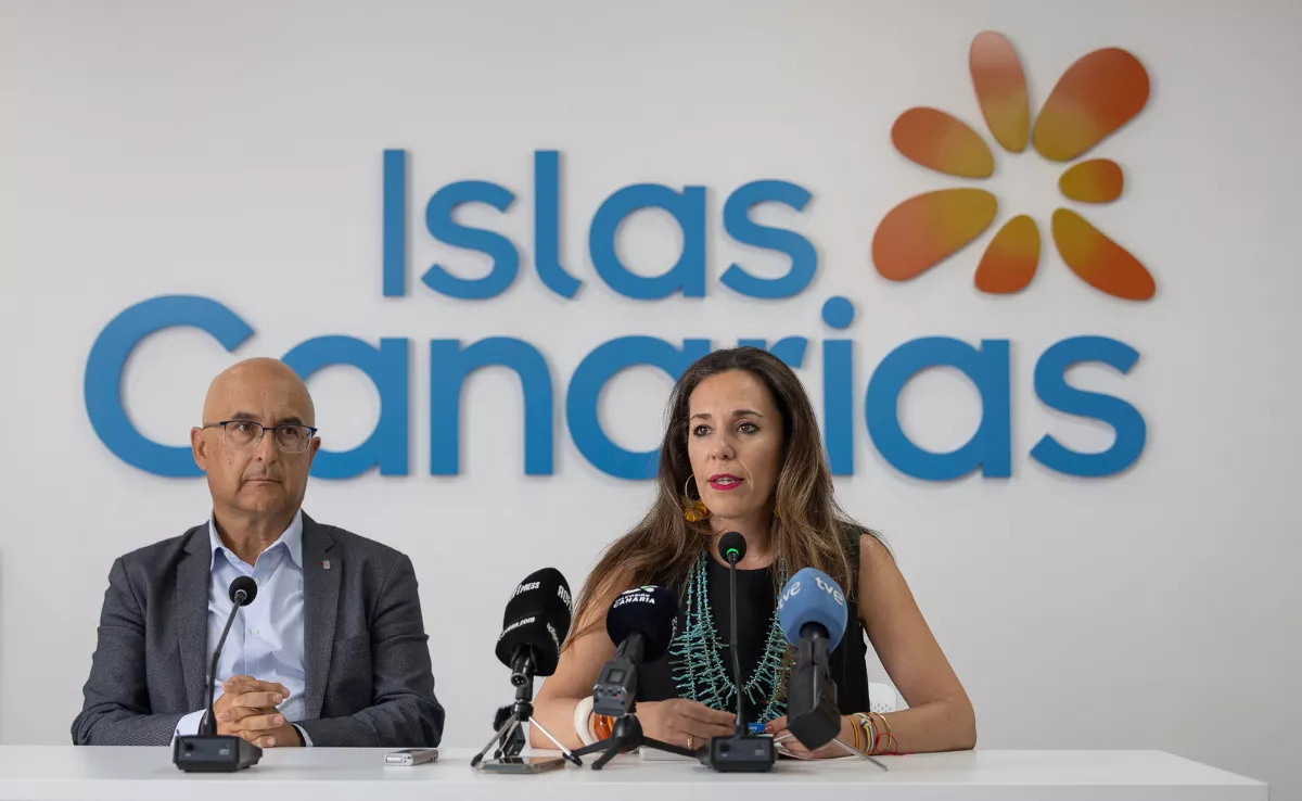 La Consejería de Turismo y Empleo, Jessica de León, y el Dirección General de Ordenación, Formación y Promoción Turística, Miguel Ángel Rodríguez / GOBIERNO DE CANARIAS