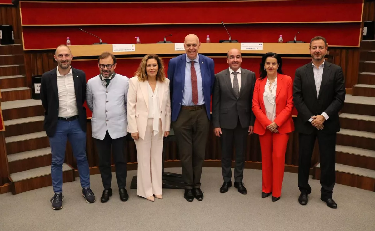 Astrid Pérez en la inauguración del segundo encuentro del Grupo de Trabajo de CALRE / PARLAMENTO DE CANARIAS