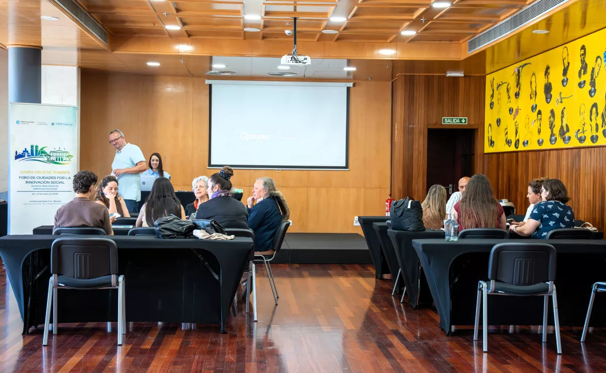 Mesas de trabajo en el Foro Ciudades por la Innovación Social / AH