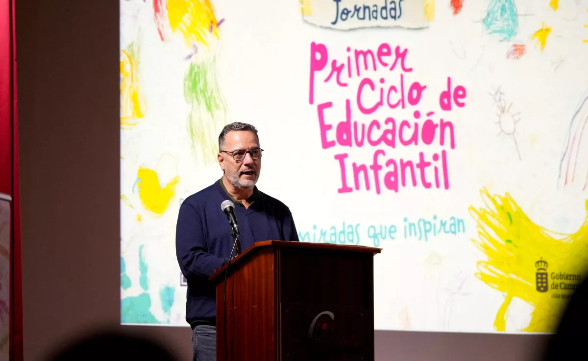Poli Suárez en la inauguración de una jornada sobre la implantación del primer ciclo de Educación Infantil en las islas / CONSEJERÍA DE EDUCACIÓN
