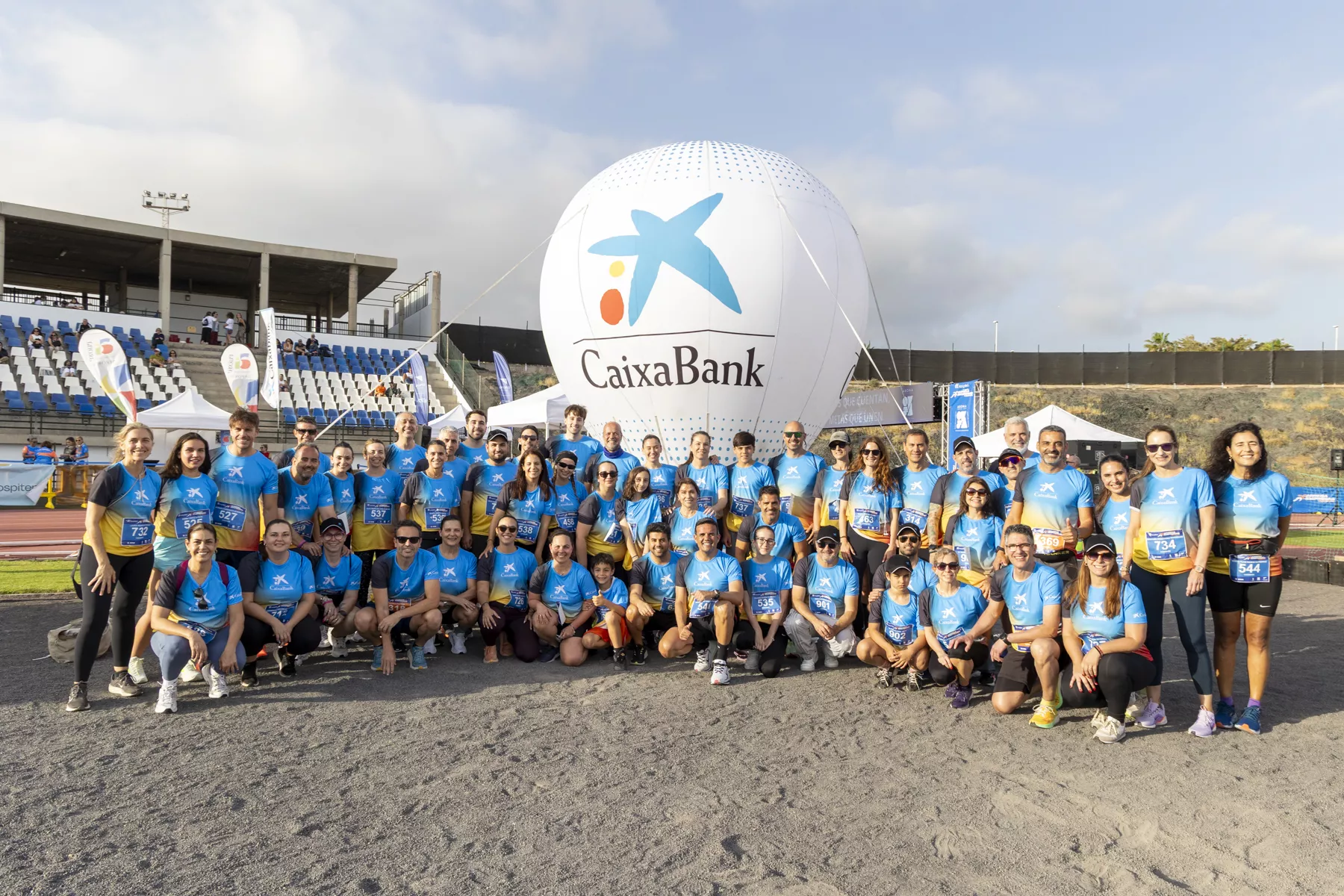 Equipo de corredores de CaixaBank Carrera de las Empresas de Tenerife. / CAIXABANK