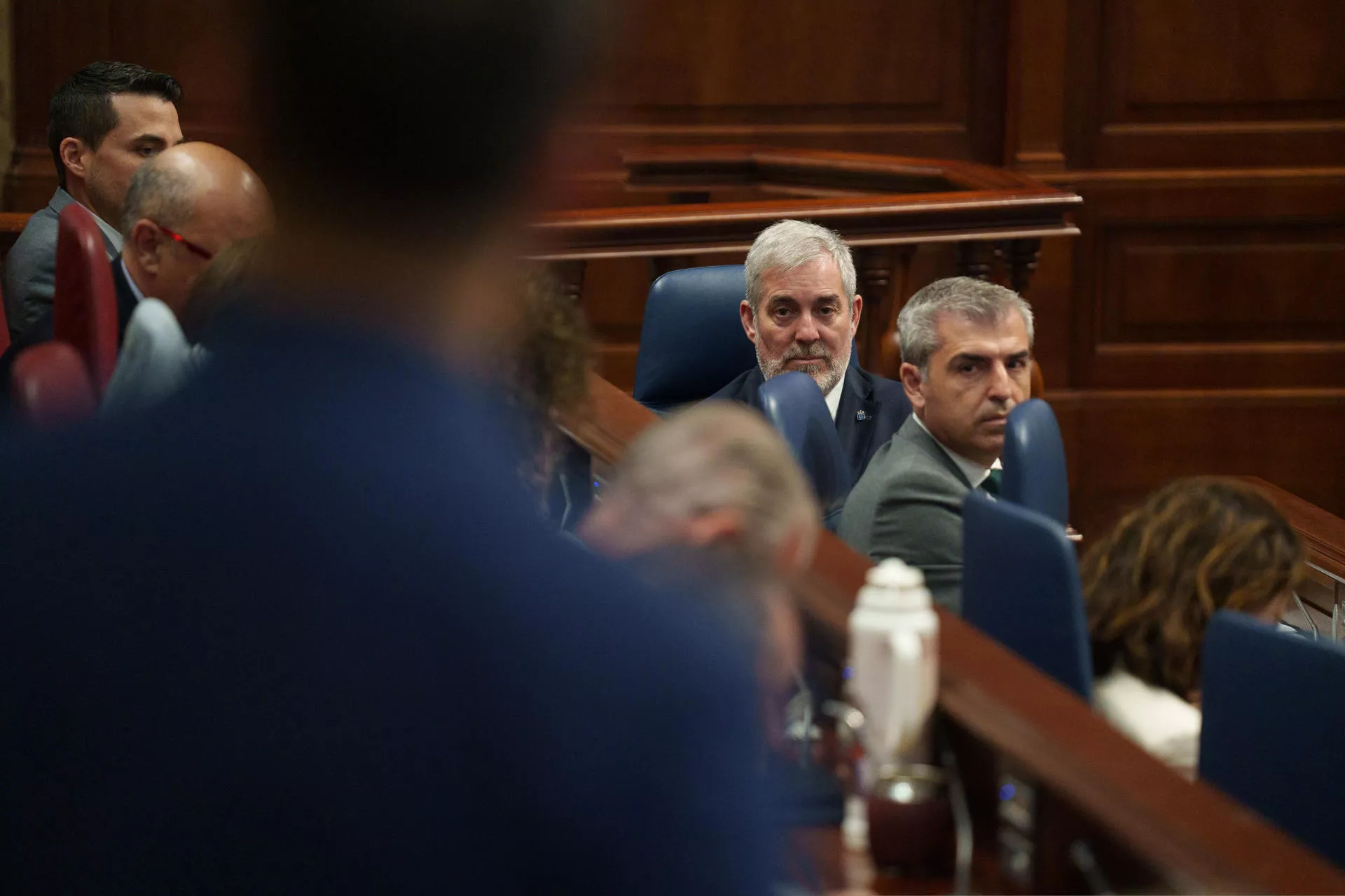 A la izquierda el presidente de Canarias, Fernando Clavijo. / EFE - RAMÓN DE LA ROCHA