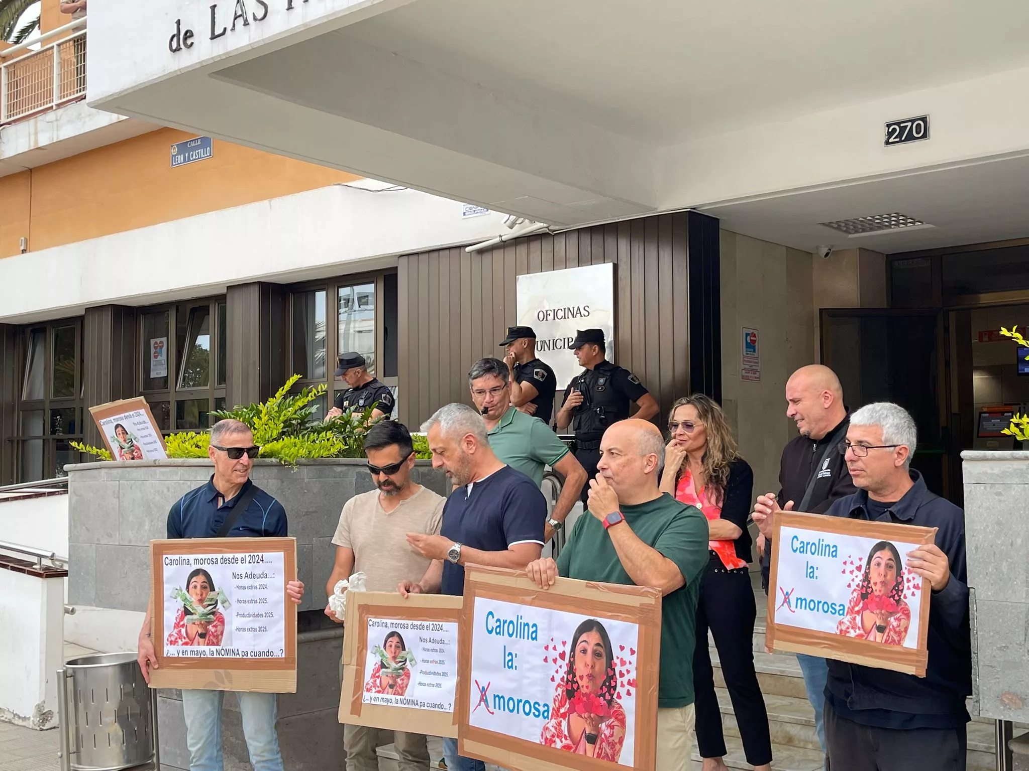 Trabajadores del Ayuntamiento de Las Palmas protestan por el impago de la nómina de mayo. CEDIDA