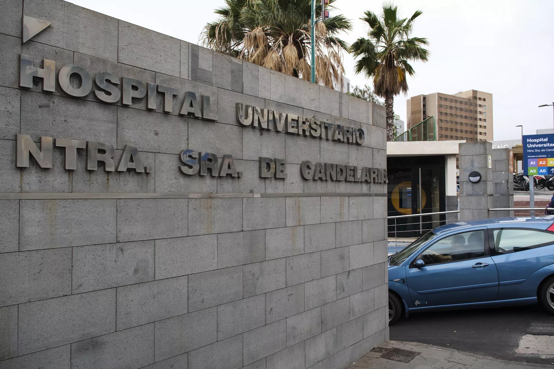 Exterior del Hospital Nuestra Señora de Candelaria. / EFE