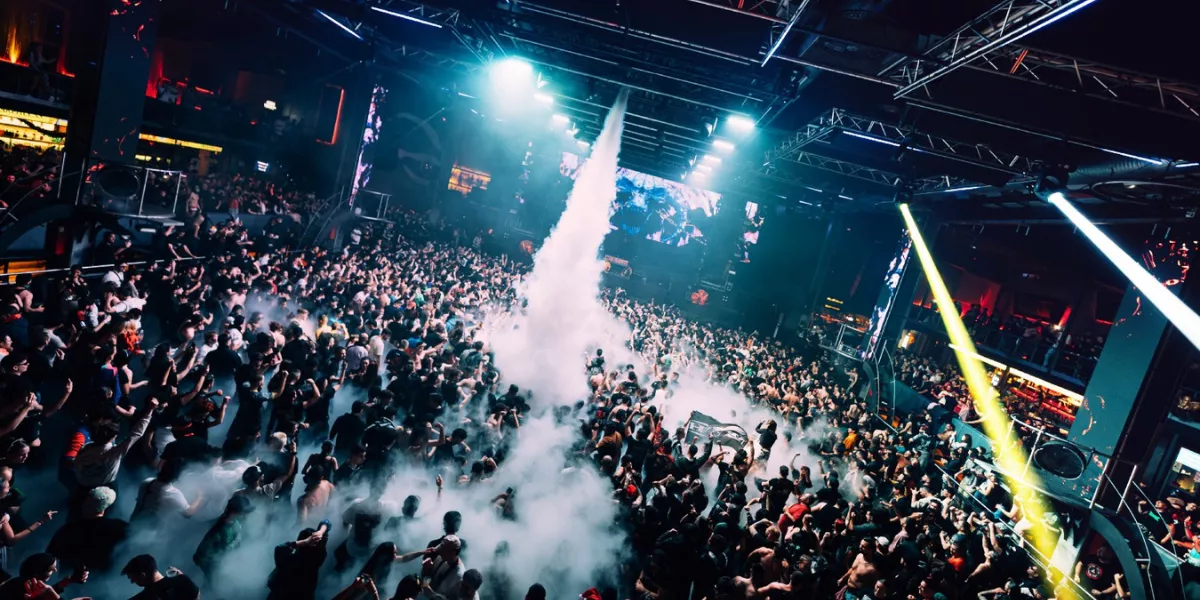 Imagen de una fiesta en Fabrik, Madrid / FABRIK