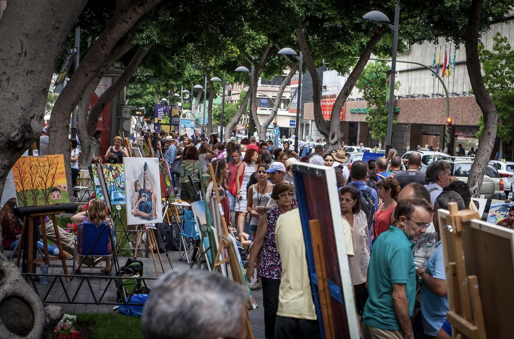 Mesa y López celebra 30 años de pintura rápida con 18.000 euros en premios. AH