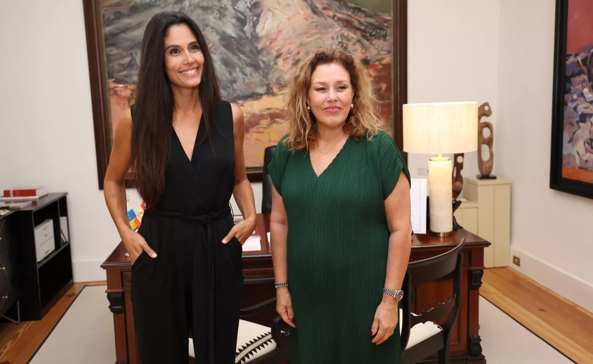 Patricia Yurena y Astrid Pérez / PARLAMENTO DE CANARIAS
