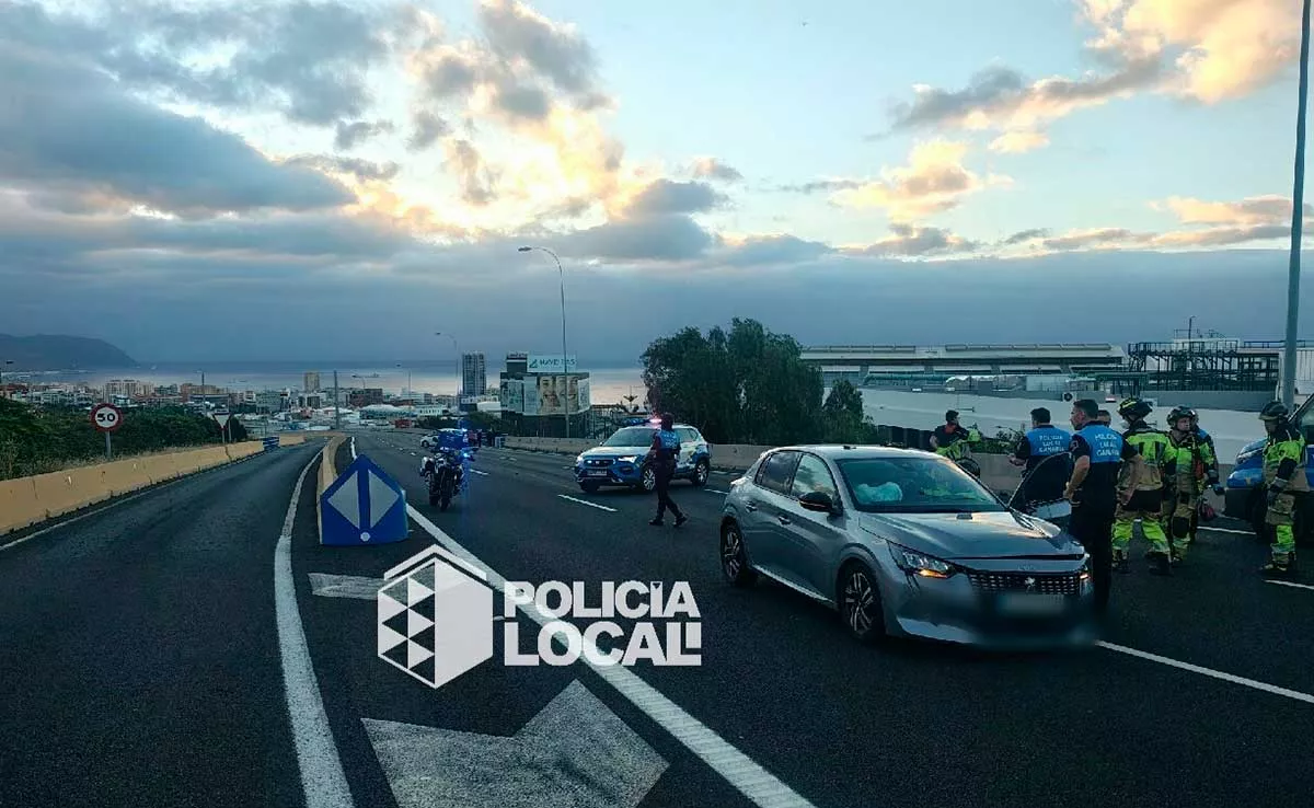 Imagen del momento del accidente / POLICÍA LOCAL DE SANTA CRUZ