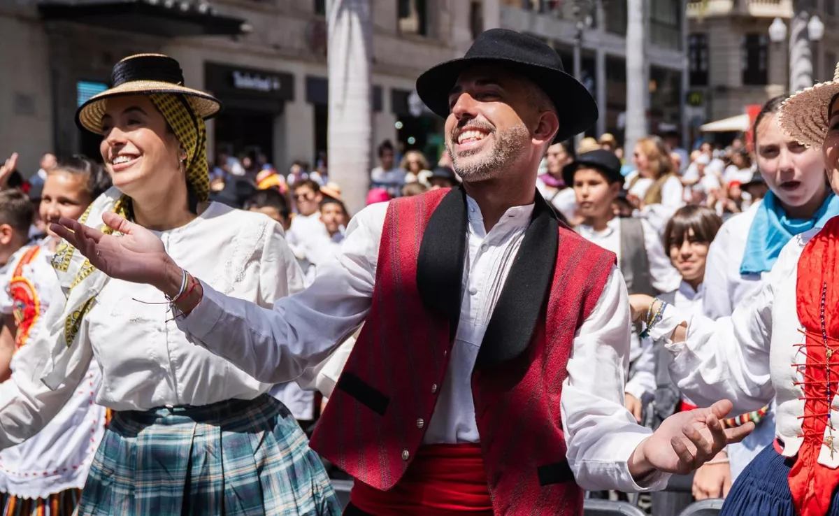 Javier caraballero, concejal de Fiestas de Santa Cruz de Tenerife, durante las Fiestas de Mayo 2026./ JC