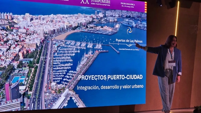 Beatriz Calzada, en otro momento de su intervención en Mallorca. / APLP Beatriz Calzada, en otro momento de su intervención en Mallorca. / APLP