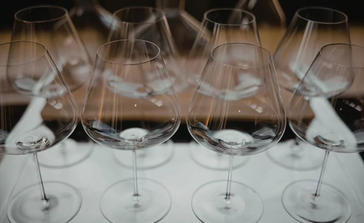 Imagen de copas para vino. / CANVA
