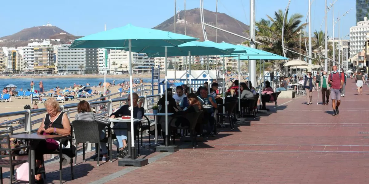 Imagen del paseo de la playa de Las Canteras / EFE