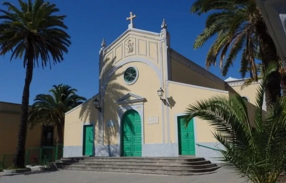 La iglesia de San Vicente de Paúl, ubicada en el barrio de Lomo Apolinario de Las Palmas de Gran Canaria, antes de la reforma. REDES 