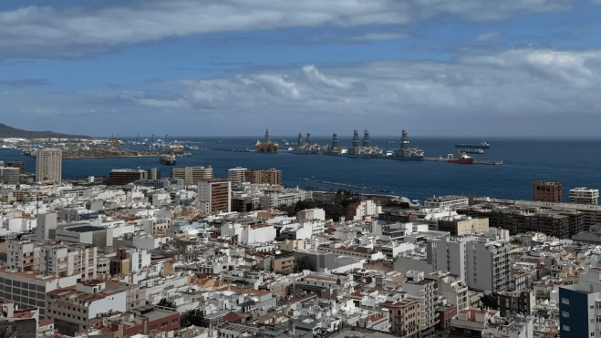 Panorámica del barrio de Arenales y parte de la bahía de Las Palmas de Gran Canaria. / AH Panorámica del barrio de Arenales y parte de la bahía de Las Palmas de Gran Canaria. / AH