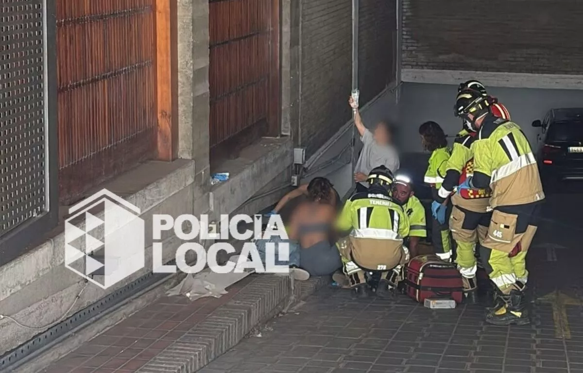 Un trabajador cae desde 15 metros en Santa Cruz de Tenerife y es evacuado en estado grave. POLICIA LOCAL SCTF Un trabajador cae desde 15 metros en Santa Cruz de Tenerife y es evacuado en estado grave. POLICIA LOCAL SCTF