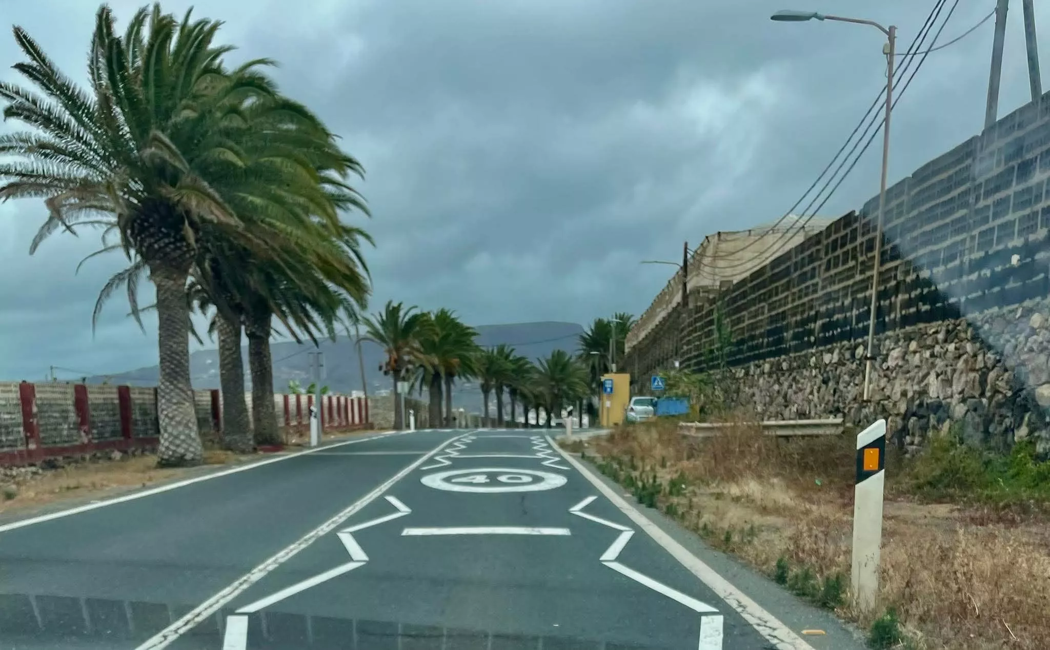 Usuarios de la GC-202 alertan del riesgo de accidentes tras los últimos trabajos de señalización. / CEDIDA