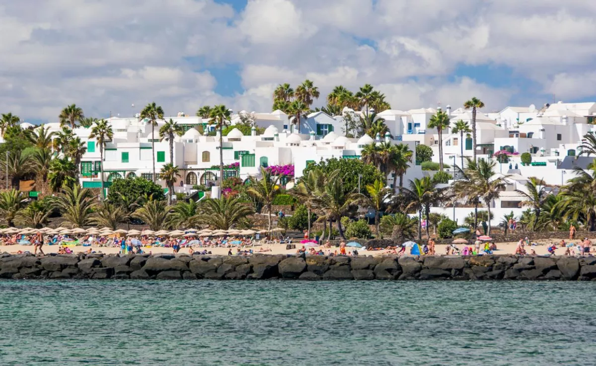 Zona turística de Costa Teguise, Lanzarote / HOLA ISLAS CANARIAS