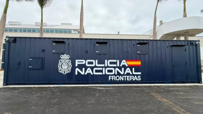 El nuevo contenedor instalado en el Puerto / APLP