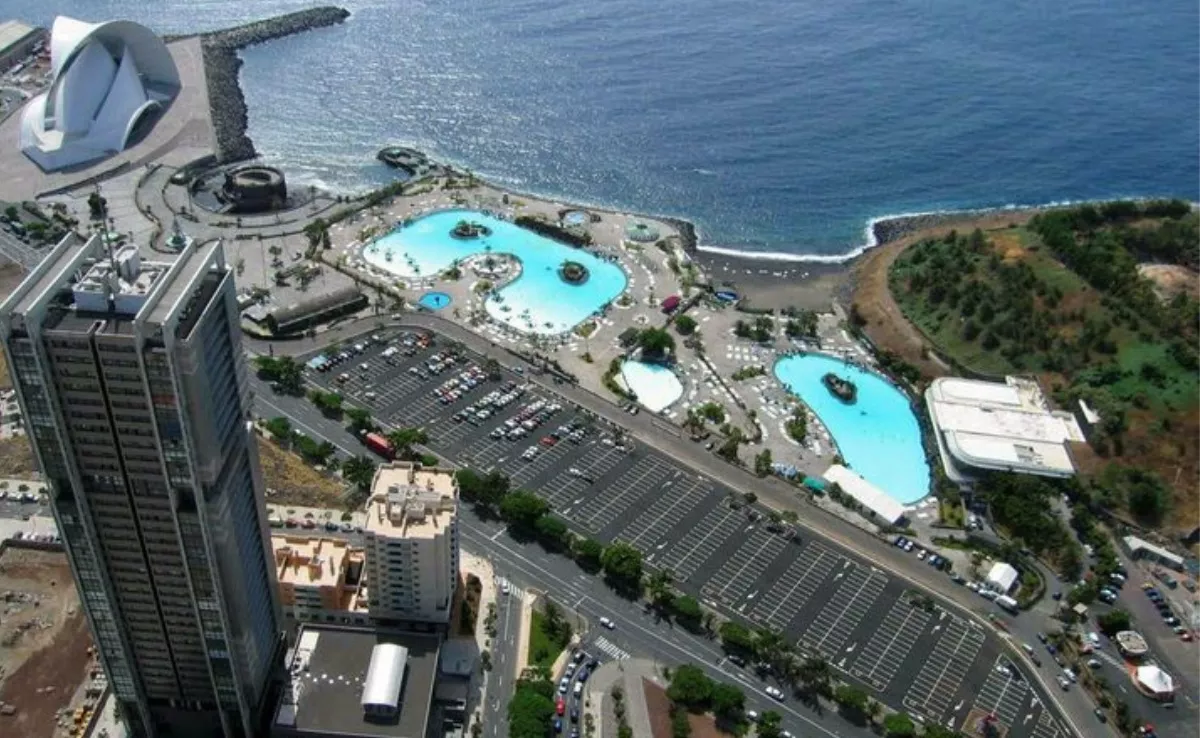 Vista aérea de la TF-4 entre el Auditorio y el parque Marítimo|PINTEREST