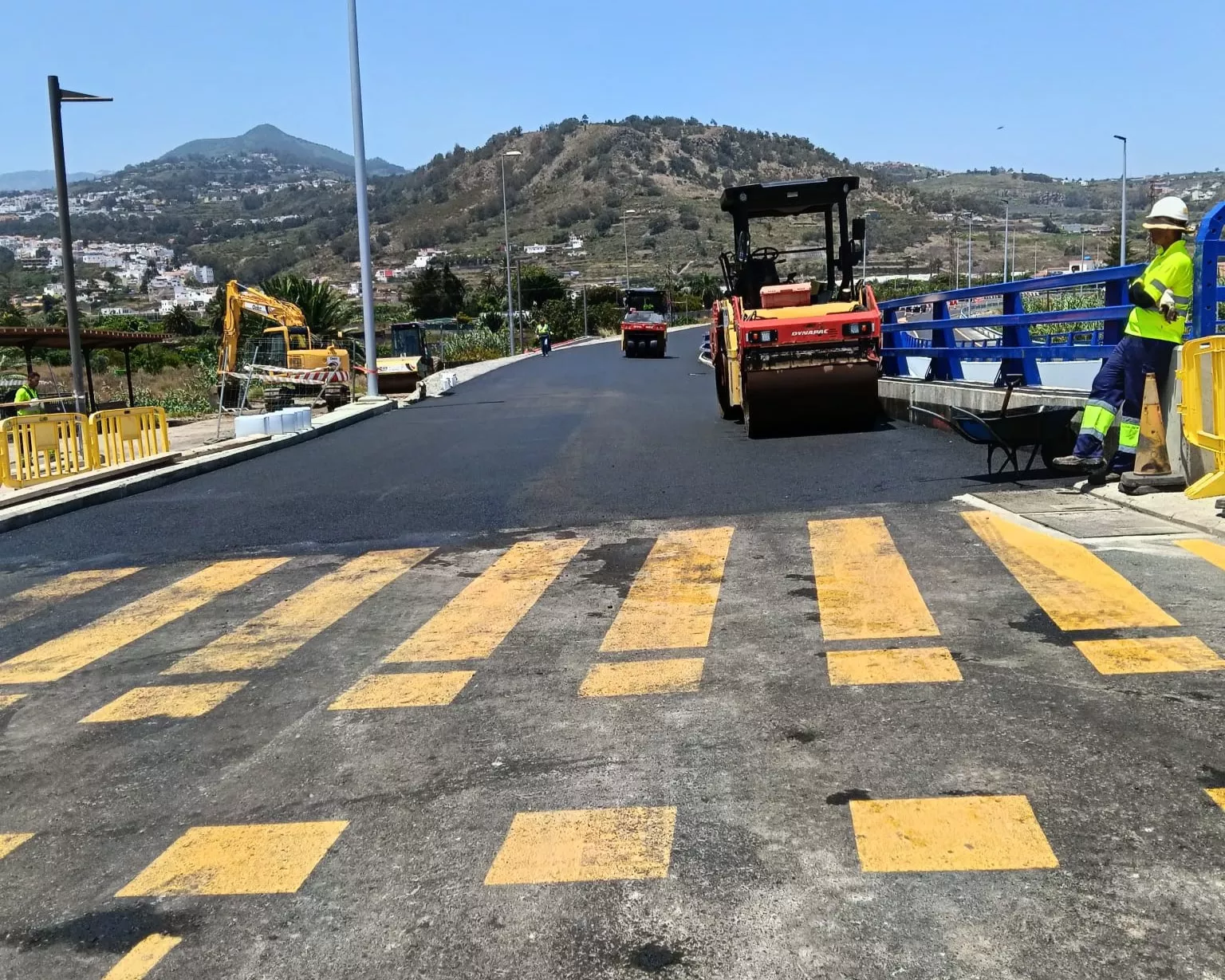 Obras de asfaltado en Arucas. GOBIERNO DE CANARIAS