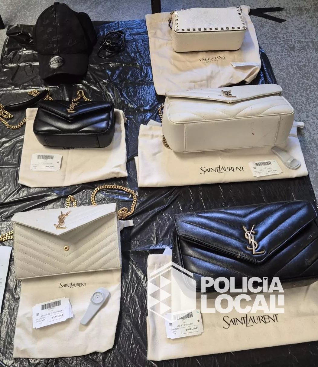 Bolsos robados en Santa Cruz de Tenerife. / POLICÍA LOCAL DE SANTA CRUZ DE TENERIFE