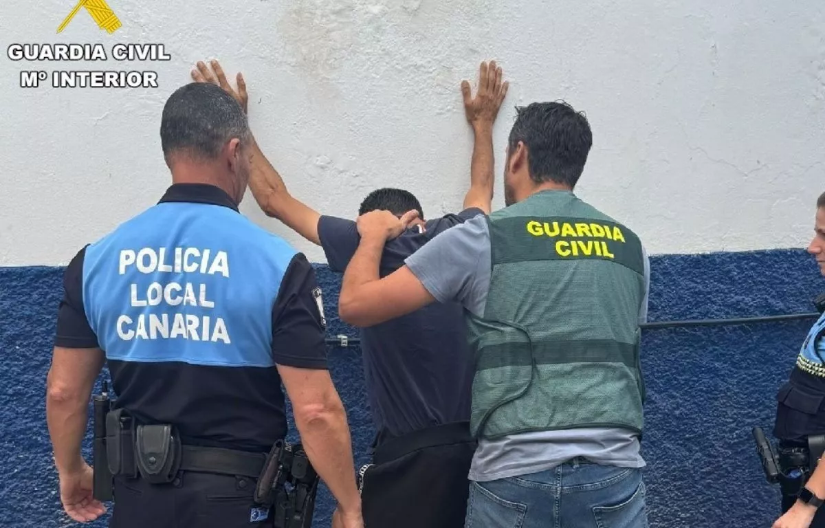 Cinco detenidos por una ola de robos en comercios y viviendas de Gáldar. GUARDIA CIVIL
