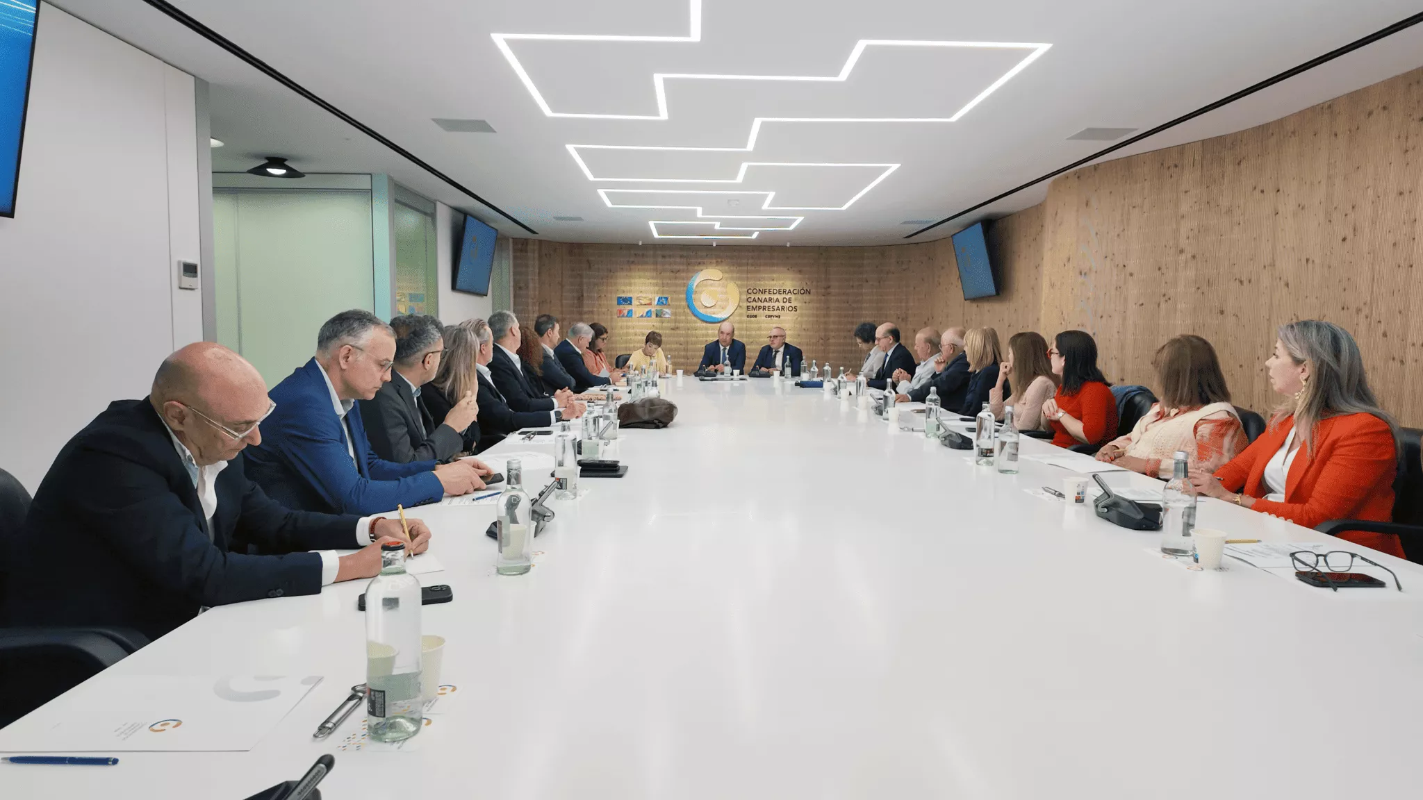 Pedro Ortega se rodea de Salud Gil, Juan Ramírez y Germán Suárez para dirigir la Patronal empresarial. / AH