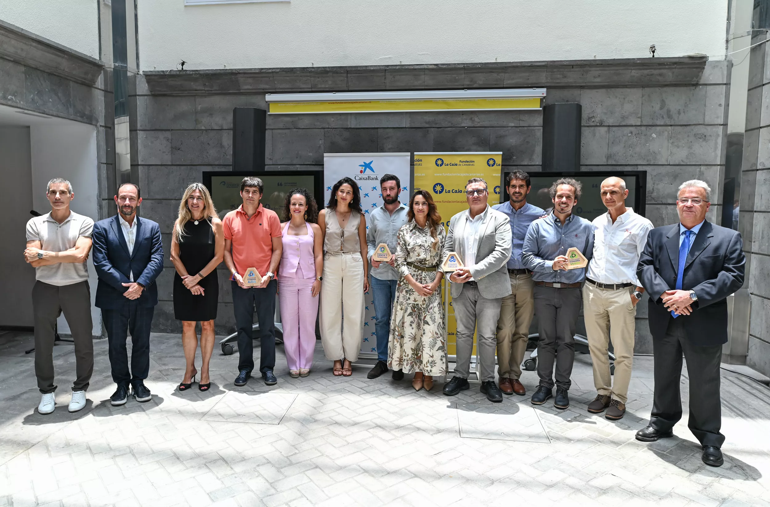 Foto de familia Premios Canarias de Economía Sostenible. AH