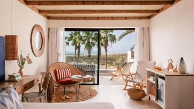 Imagen de una de las habitaciones del hotel de Rafa Nadal en Fuerteventura / BOOKING