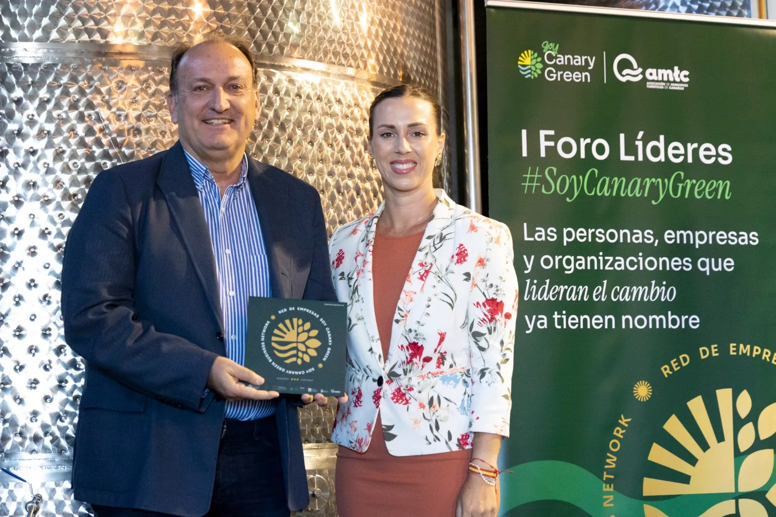 Loro Parque, Siam Park y Poema del Mar reciben el reconocimiento a la excelencia sostenible en el I Foro de Líderes 'Soy Canary Green'. AH
