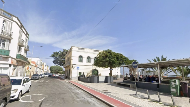 Paseo de San José a la altura del Chano Cruz, zona en la que el jueves un hombre fue apuñalado. / AH