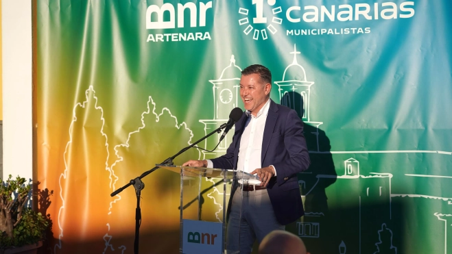 Teodoro Sosa durante la inauguración de la sede de Primero Canarias en Artenara